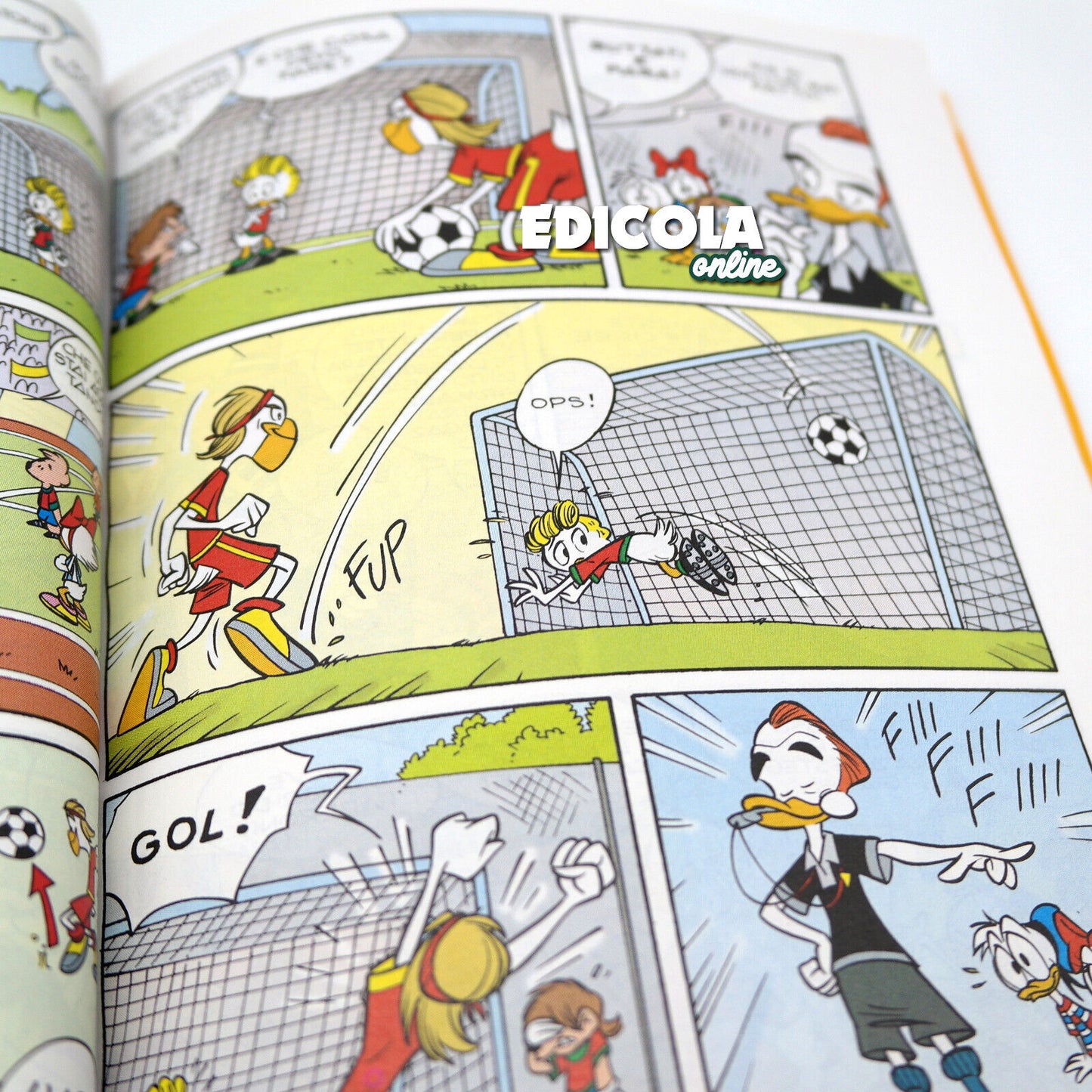 Set 2 Fumetti di TOPOLINO Libretto Francesco TOTTI che diventa Papertotti