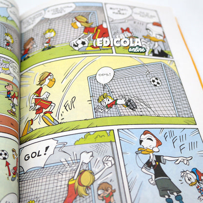Set 2 Fumetti di TOPOLINO Libretto Francesco TOTTI che diventa Papertotti