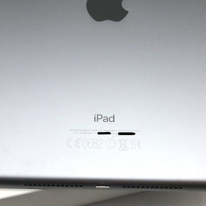 Tablet Apple iPad 5  Ricondizionato Display 9.7" pollici 32GB Grigio wifi
