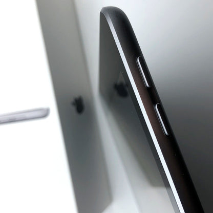 Tablet Apple iPad 5  Ricondizionato Display 9.7" pollici 32GB Grigio wifi