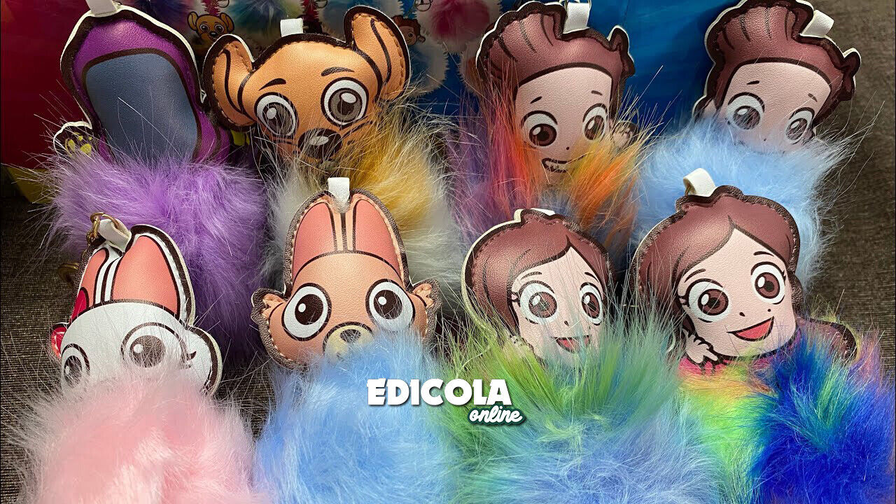 Scegli il Portachiavi Me CONTRO Te Pelosini Peluche Pon Pon LUI e SOFI Signor S