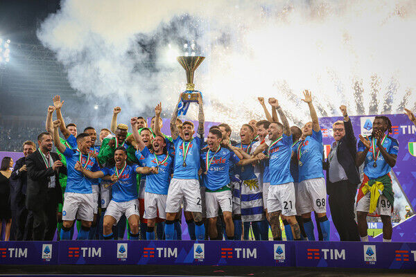 Corriere dello Sport Gazzetta Mattino NAPLES SCUDETTO PARTY 2023 champion de football