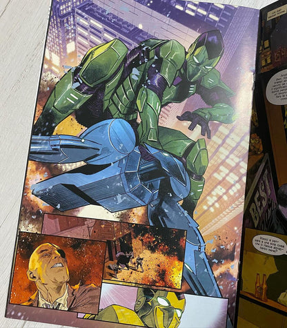 SPIDERMAN ULTIME n. 1 variante de couverture de bande dessinée de Marco Checchetto Italiano 2024