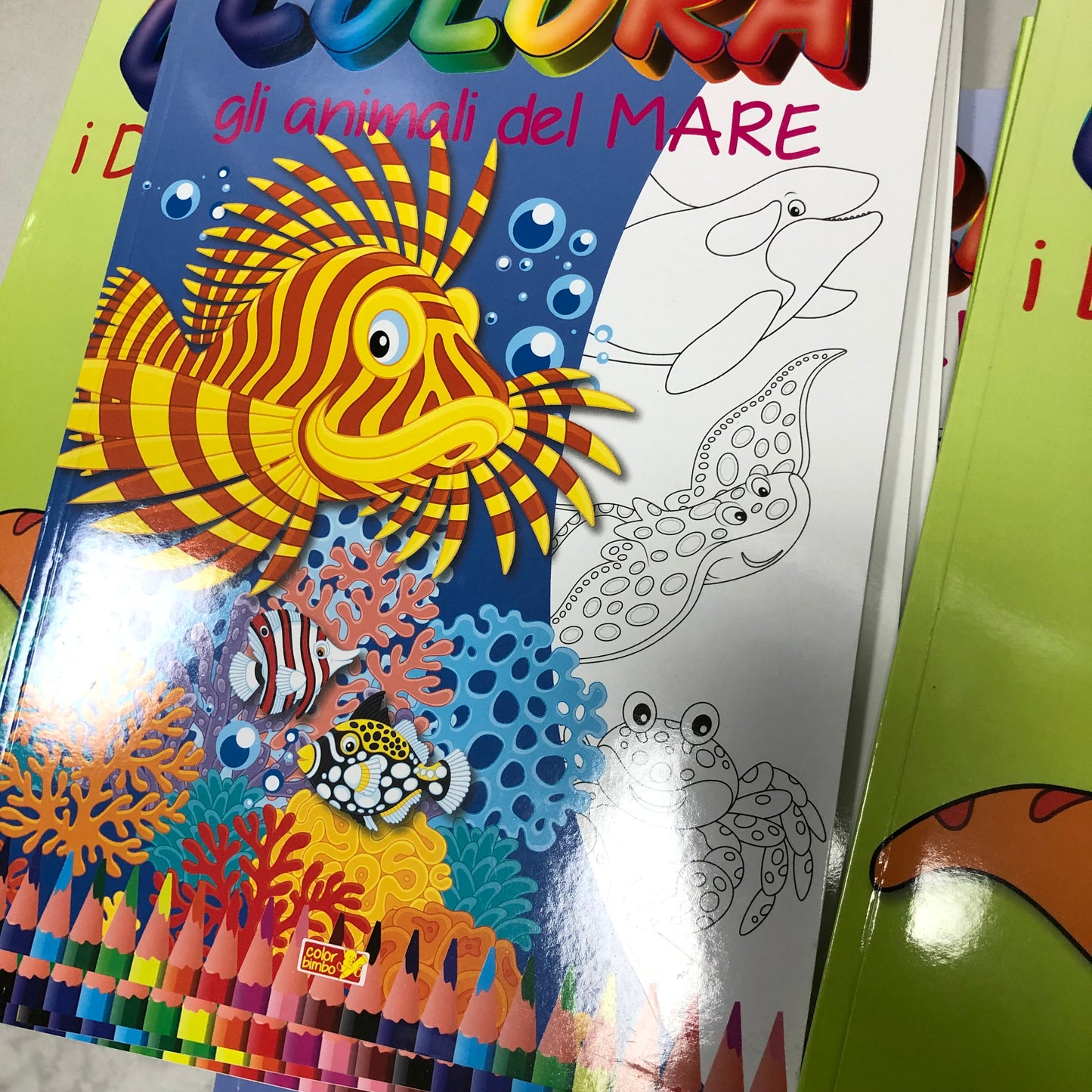 Vorrat an Malbüchern für Kinder – Neu am Kiosk
