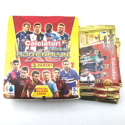 Box con 12 Busitne di Calciatori PANINI Card Adrenalyn XL 2019-2020