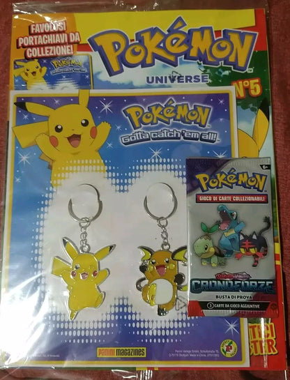Rivista Pokemon Universe 5 - con gadget 2 portachiavi + bustina di Cronoforze